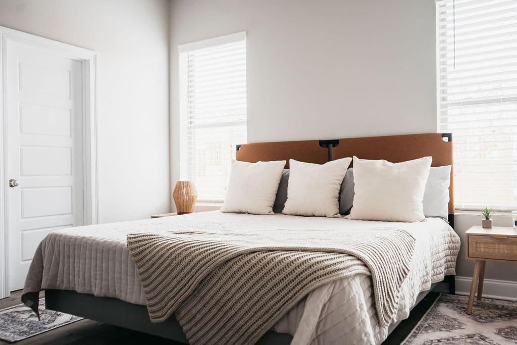 New Luxury Townhome Youngsville エクステリア 写真