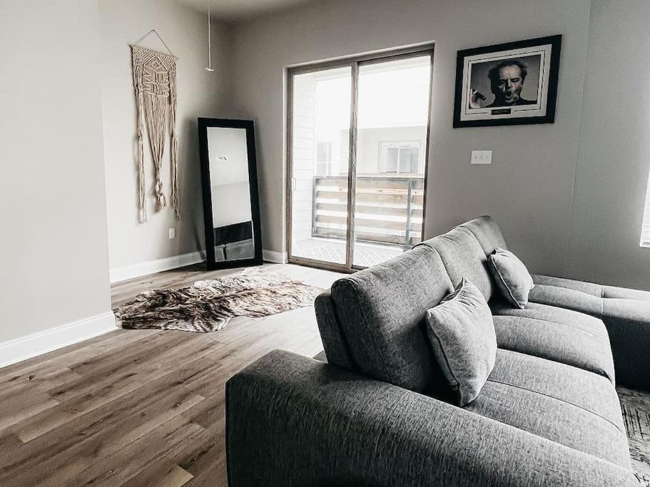 New Luxury Townhome Youngsville エクステリア 写真